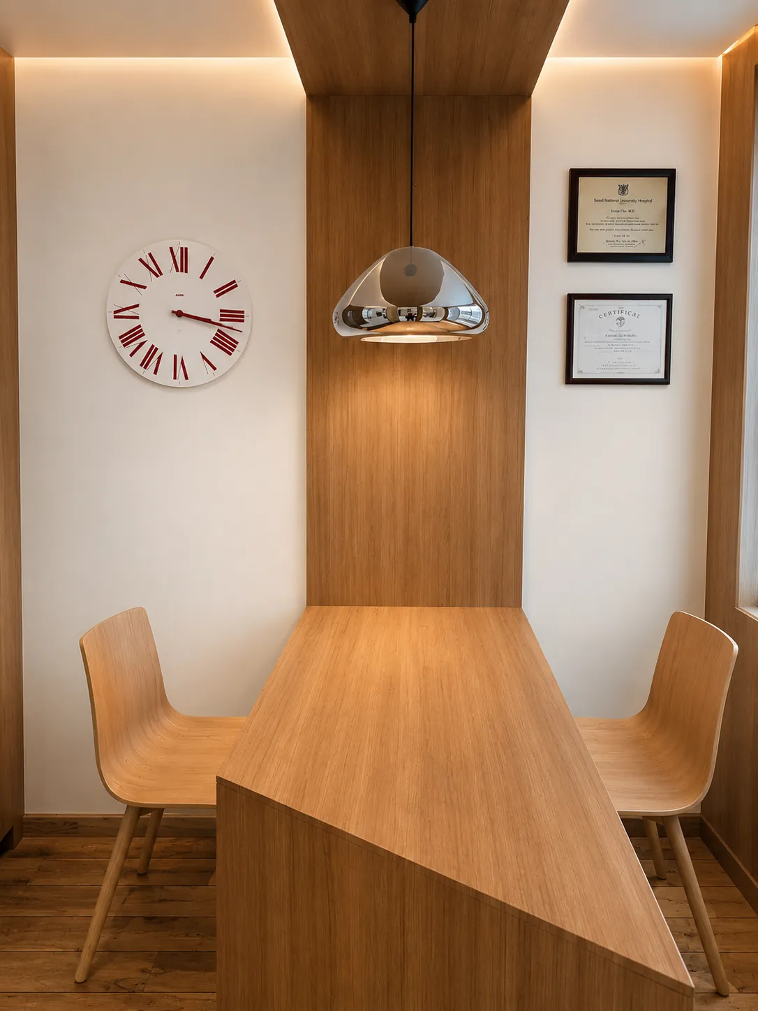 Waiting area at SINSA L Plastic Surgery in Sinsa, Gangnam, Seoul, Korea